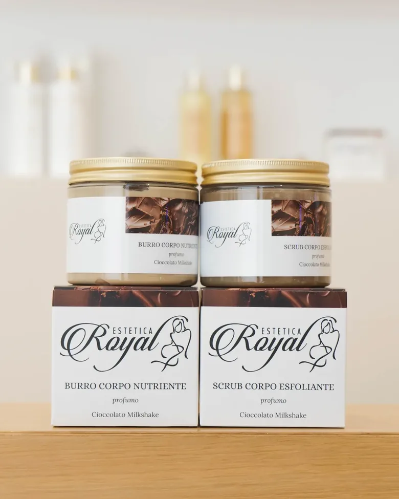 Burro corpo nutriente e scrub esfoliante Royal